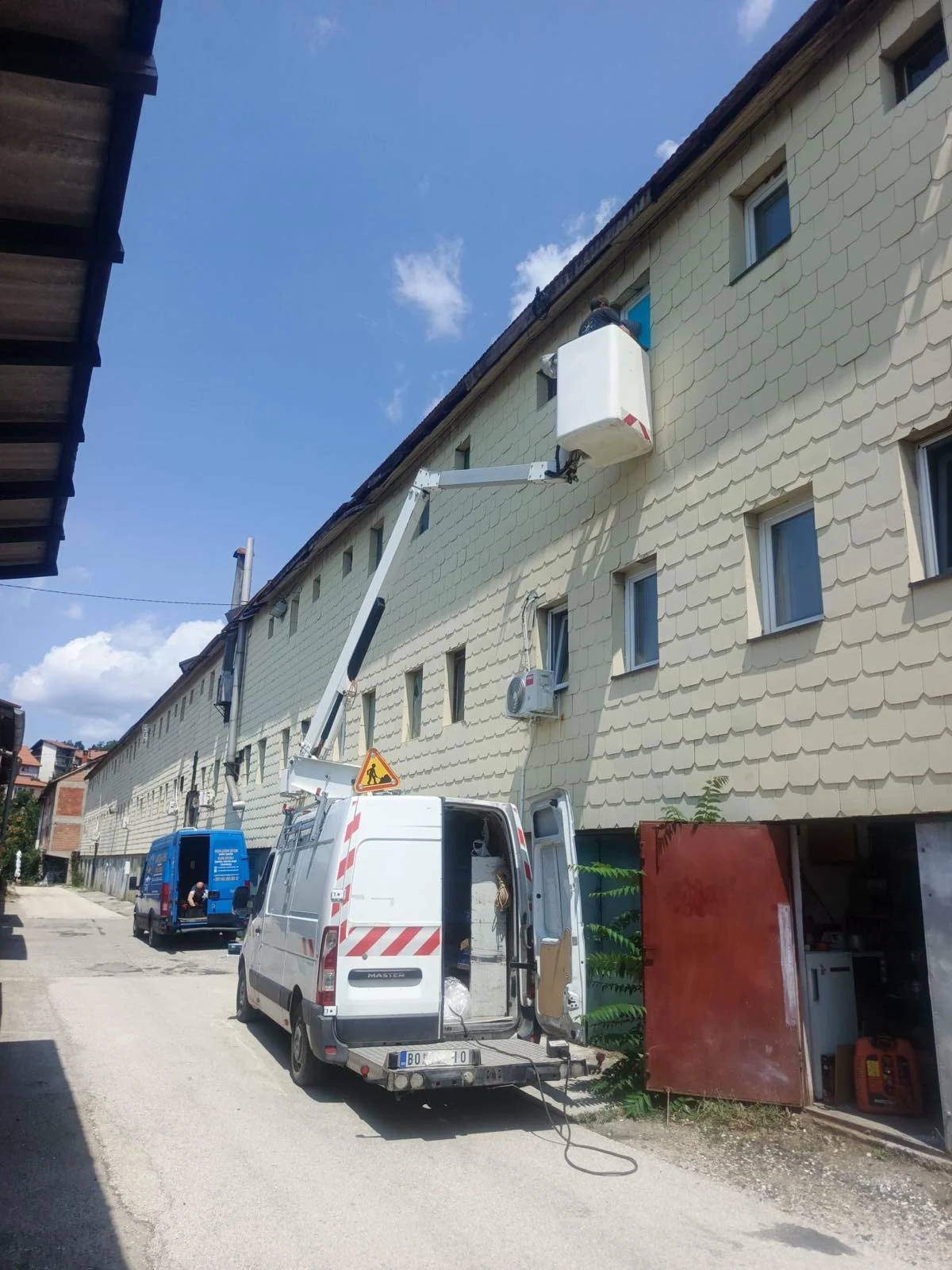 Vortex radovi — intervencija na objektu uz pomoć radne platforme